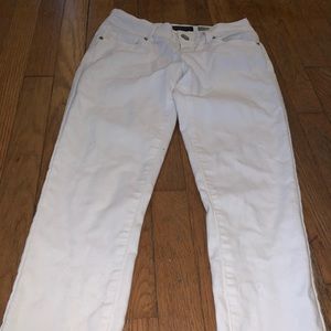 Aeropostale’s white pants